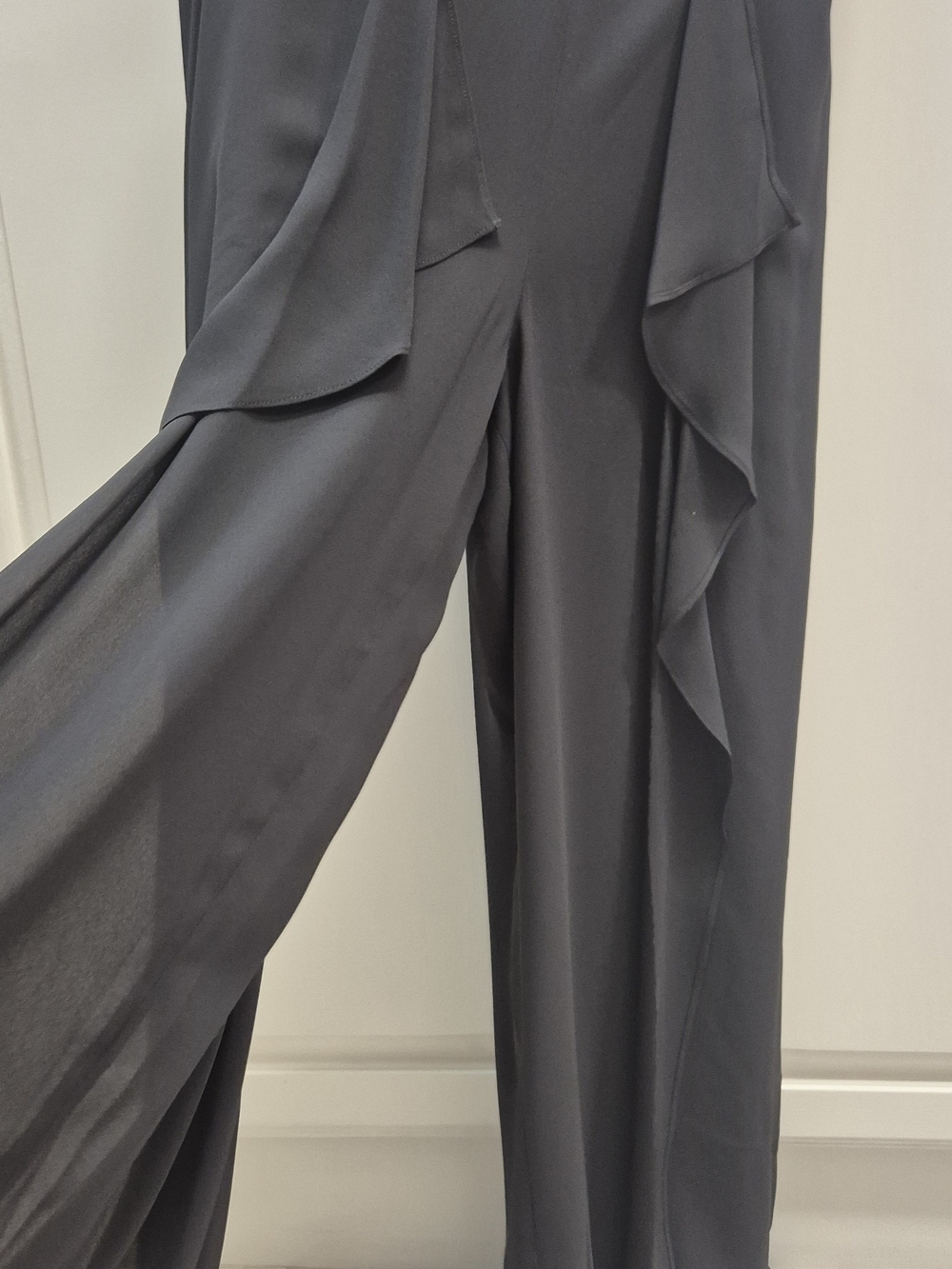 BCBGMaxAzria Black Wide-Leg Ruffle Overlay Pants
